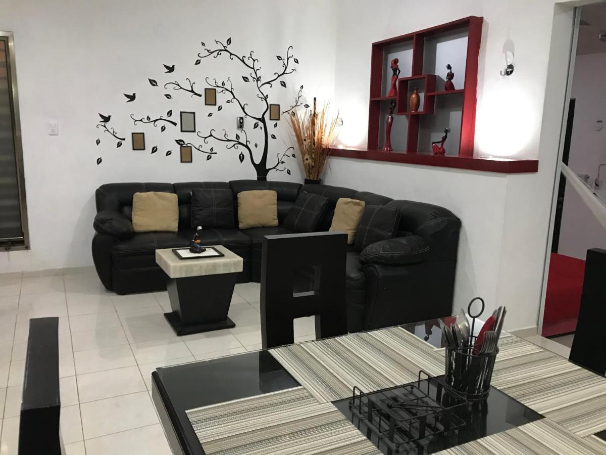 Casa Lili 2: Luxurious/Amplio/Hot Water/Economic/Wifi/Tv Apartment Valladolid  Exterior photo