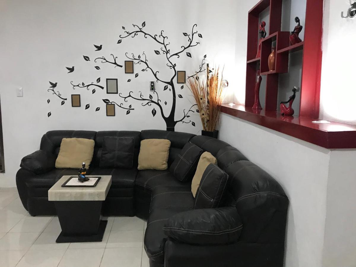 Casa Lili 2: Luxurious/Amplio/Hot Water/Economic/Wifi/Tv Apartment Valladolid  Exterior photo