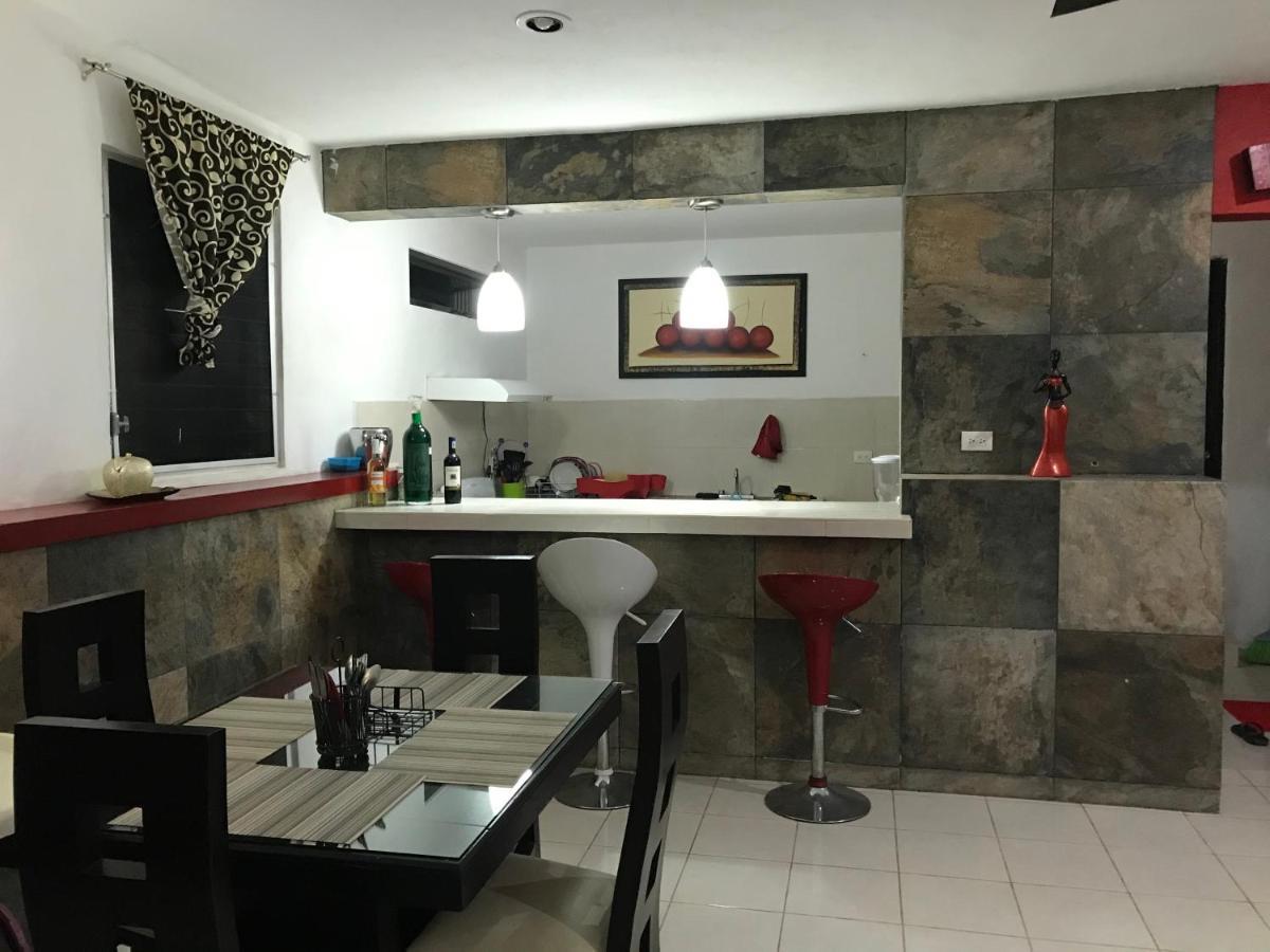 Casa Lili 2: Luxurious/Amplio/Hot Water/Economic/Wifi/Tv Apartment Valladolid  Exterior photo