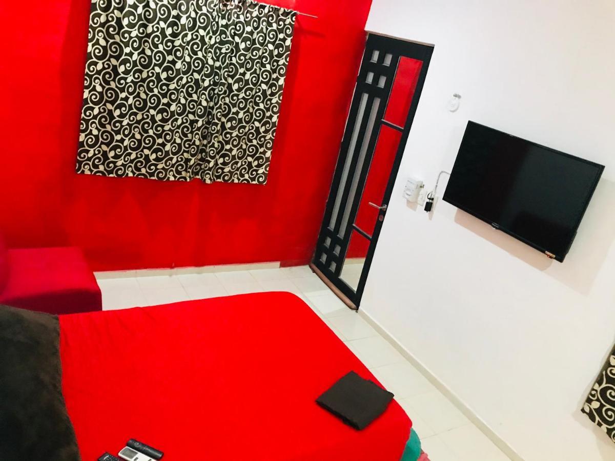 Casa Lili 2: Luxurious/Amplio/Hot Water/Economic/Wifi/Tv Apartment Valladolid  Exterior photo